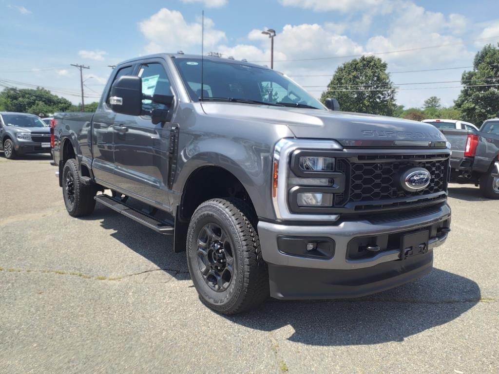 new 2024 Ford F-350 Super Duty car