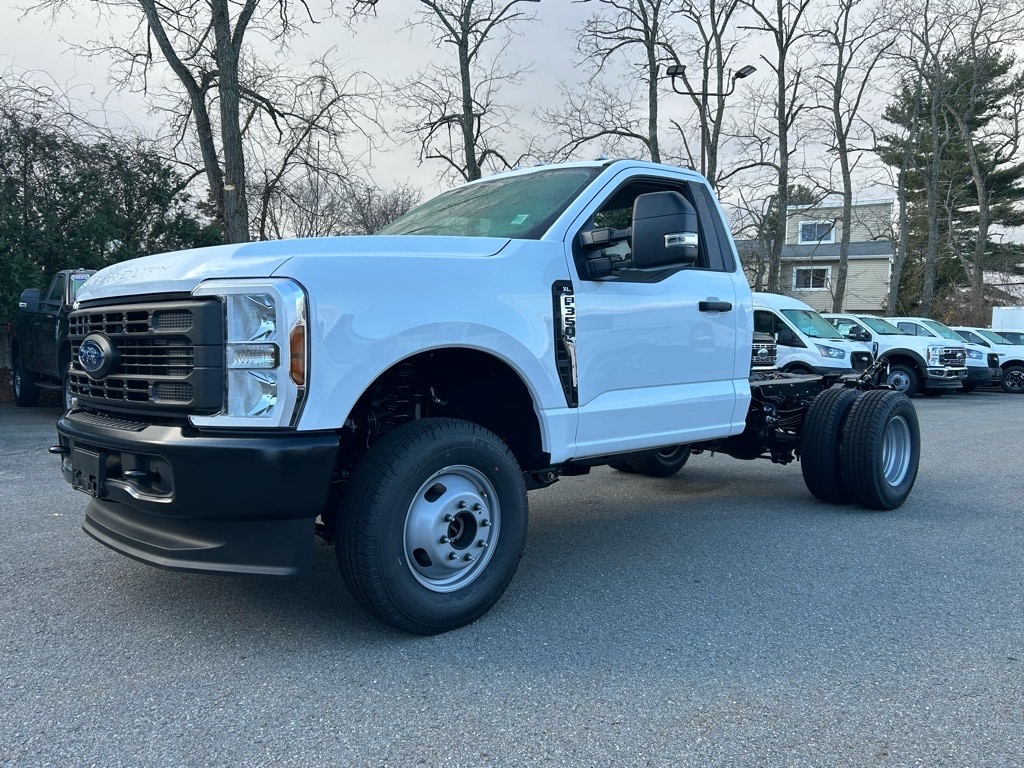 new 2024 Ford F-350 Super Duty car