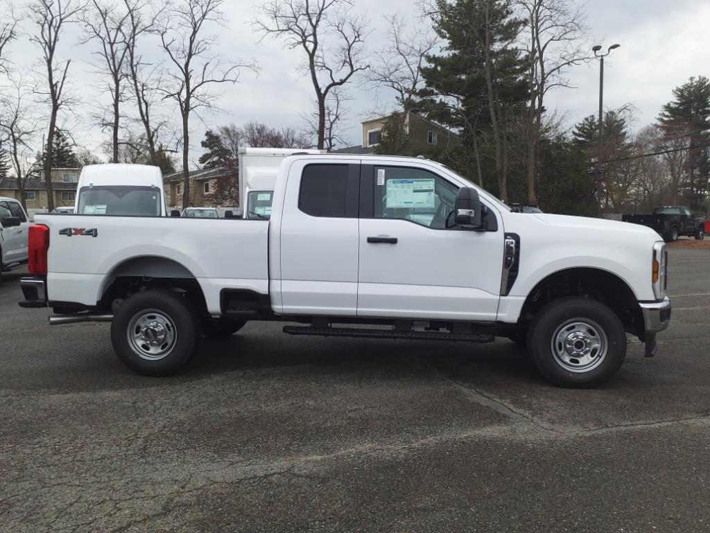 new 2024 Ford F-350 Super Duty car