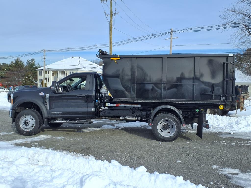 new 2024 Ford F600 Super Duty car