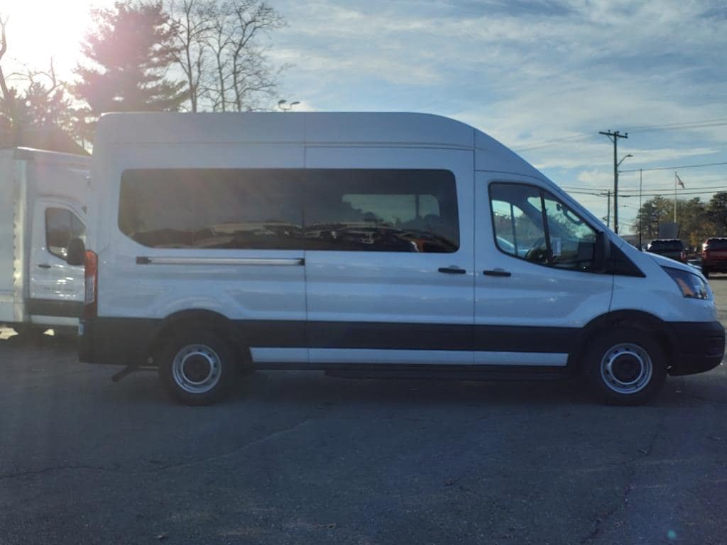 new 2024 Ford Transit T-350 car