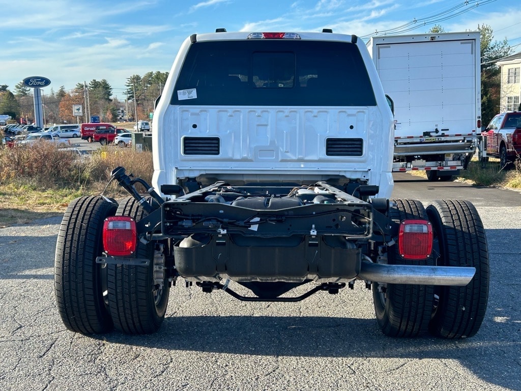 new 2024 Ford F-350 Super Duty car