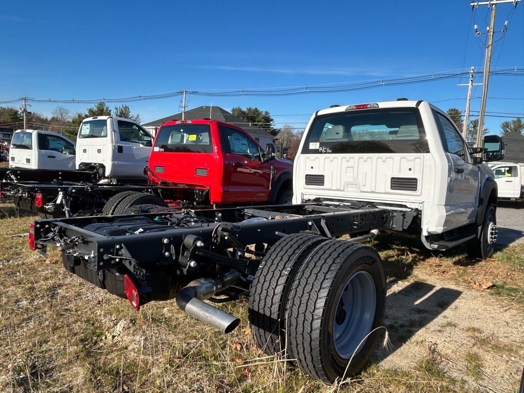 new 2024 Ford F600 Super Duty car