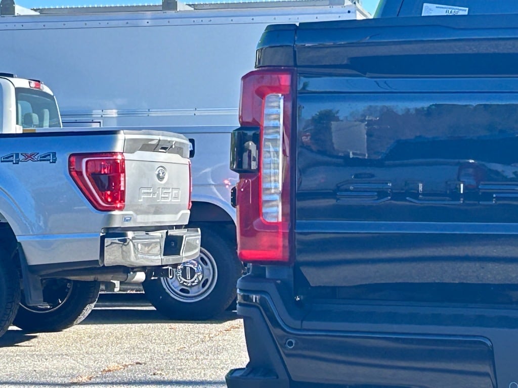 new 2024 Ford F-350 Super Duty car