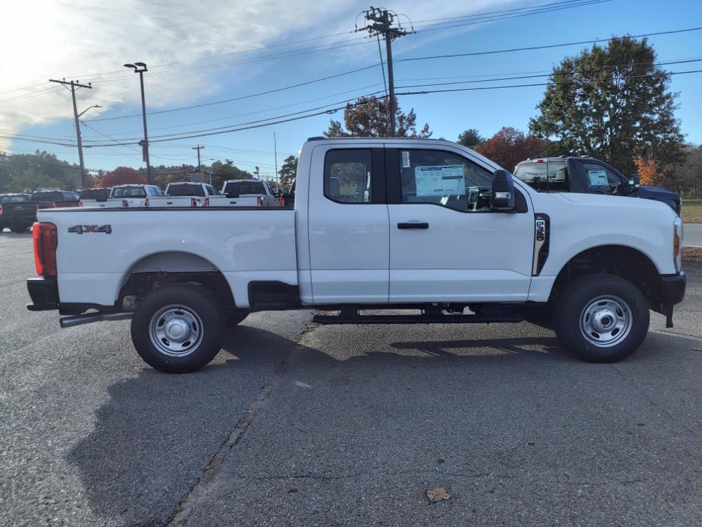 new 2024 Ford F-350 Super Duty car