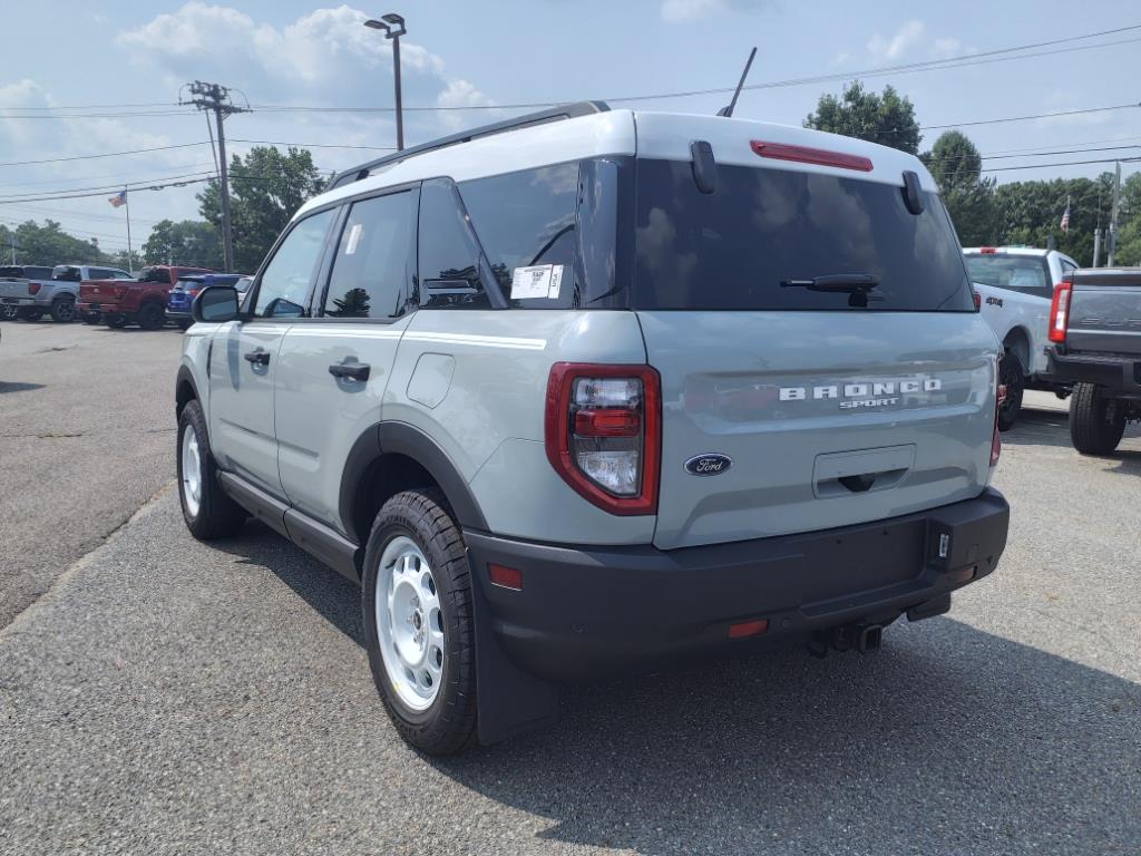 new 2024 Ford Bronco Sport car