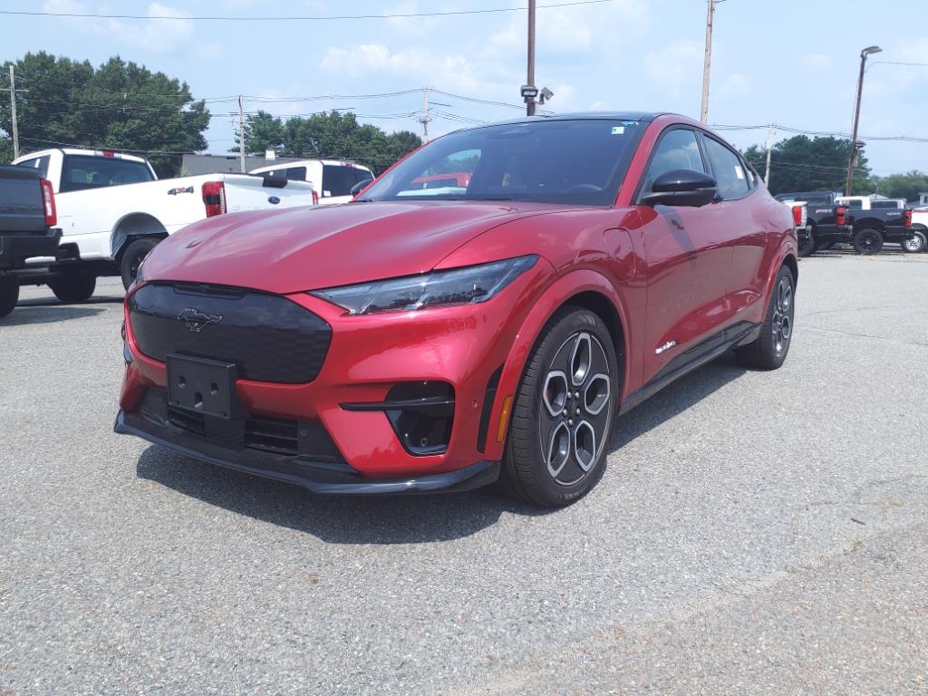 new 2024 Ford Mustang Mach-E car