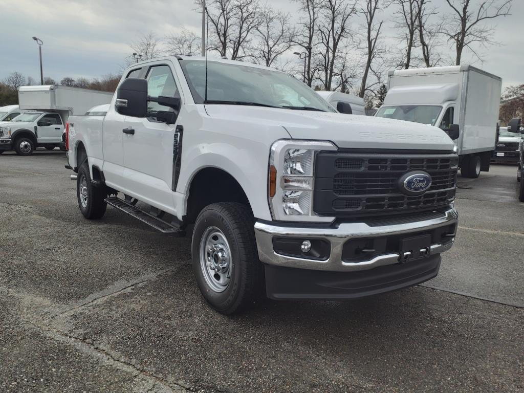 new 2024 Ford F-350 Super Duty car