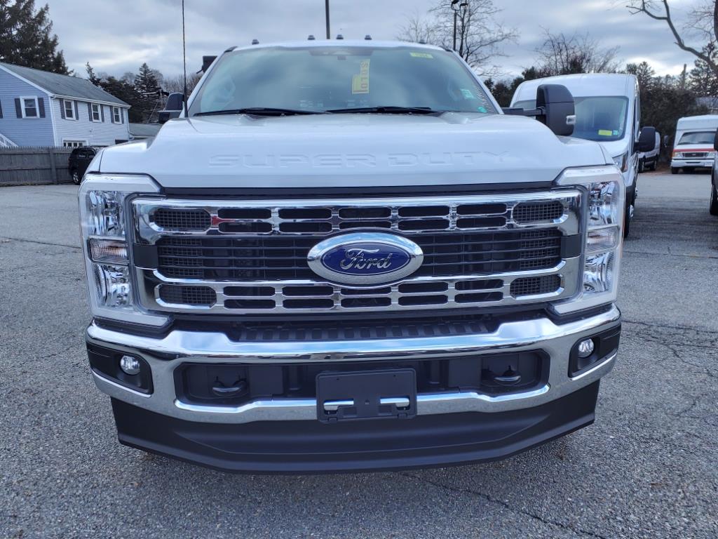 new 2024 Ford F-350 Super Duty car