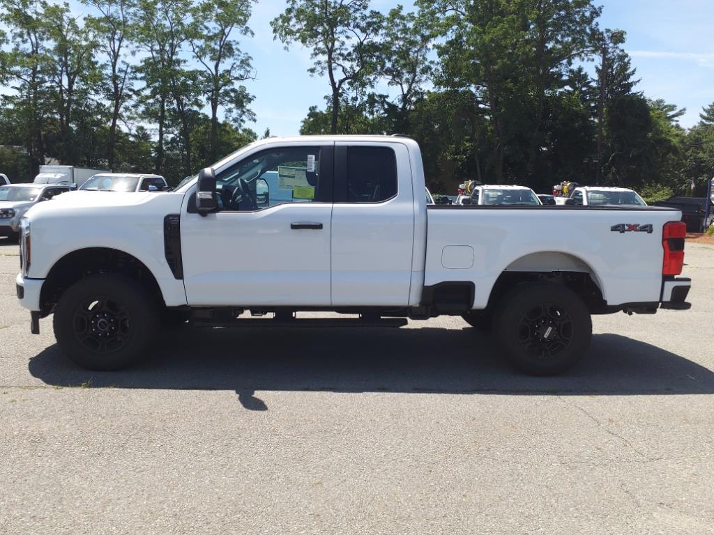 new 2024 Ford F-350 Super Duty car