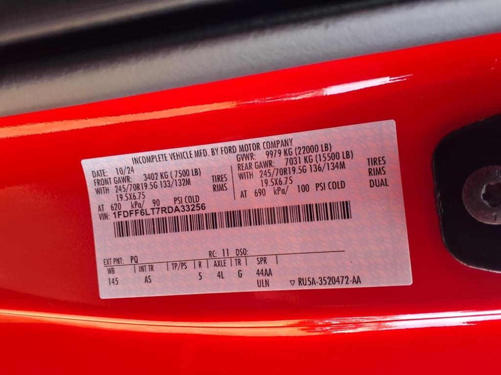 new 2024 Ford F600 Super Duty car