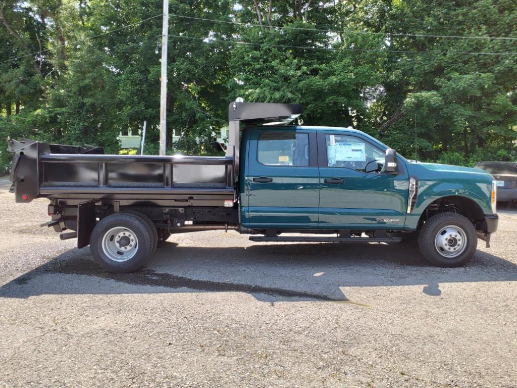 new 2023 Ford F-350 Super Duty car