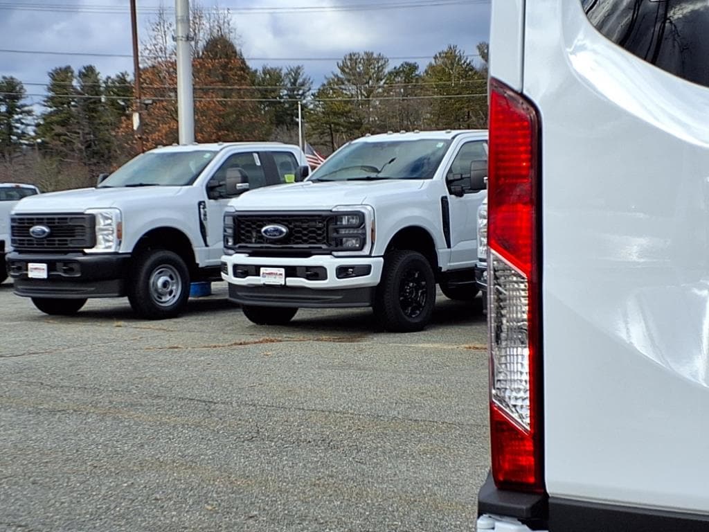 new 2024 Ford Transit T-250 car