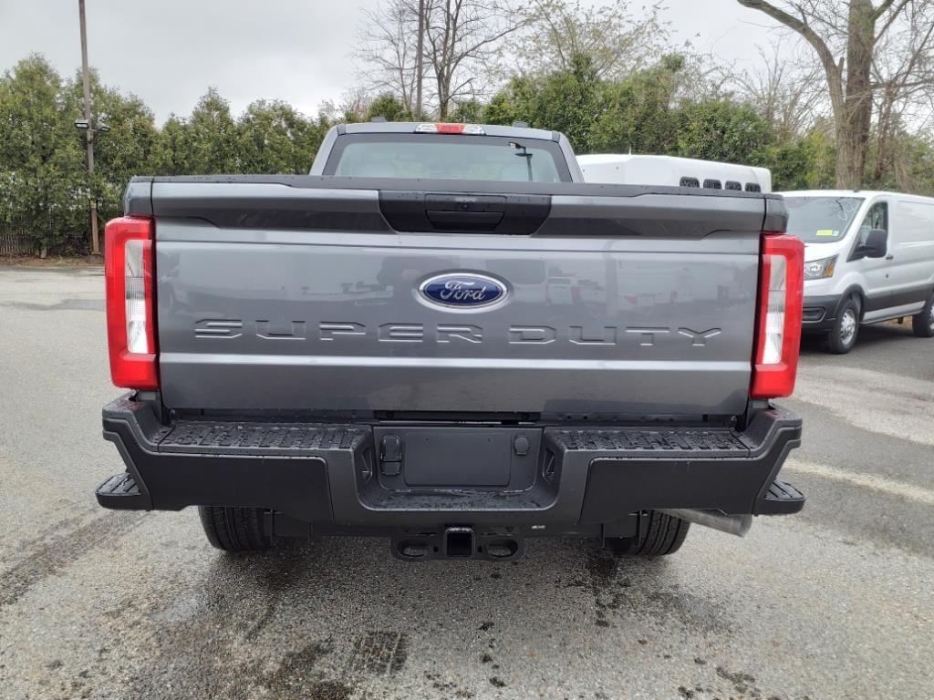 new 2024 Ford F-350 Super Duty car