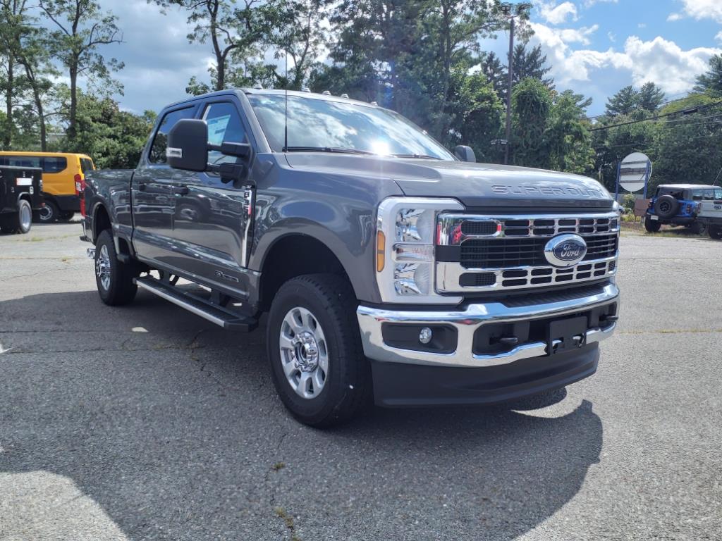 new 2024 Ford F-350 Super Duty car