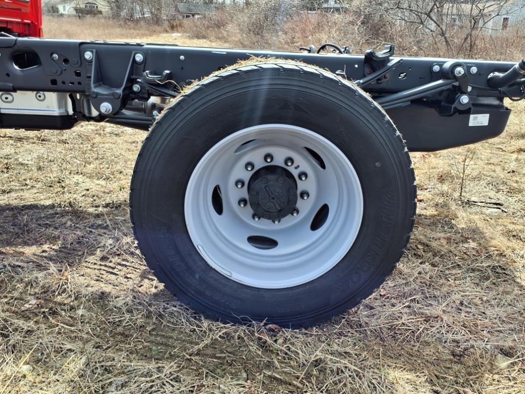 new 2024 Ford F600 Super Duty car