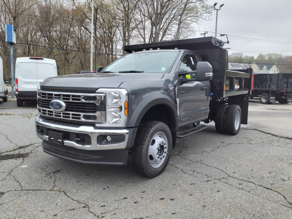 new 2024 Ford F-550 Super Duty car