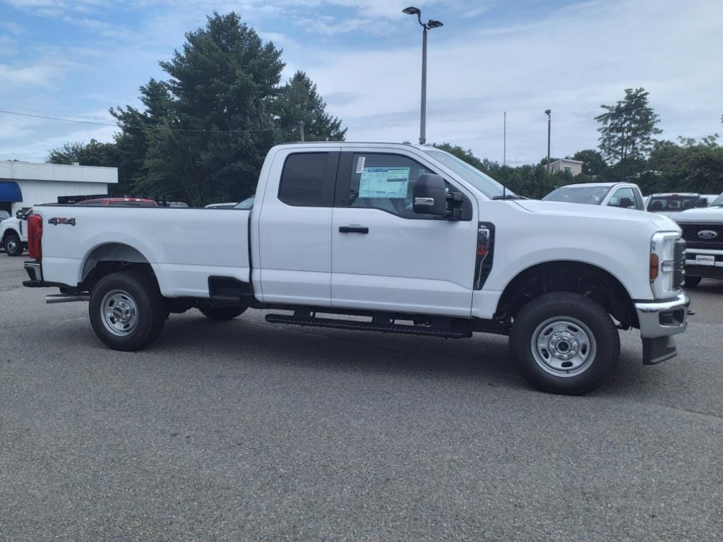 new 2024 Ford F-350 Super Duty car