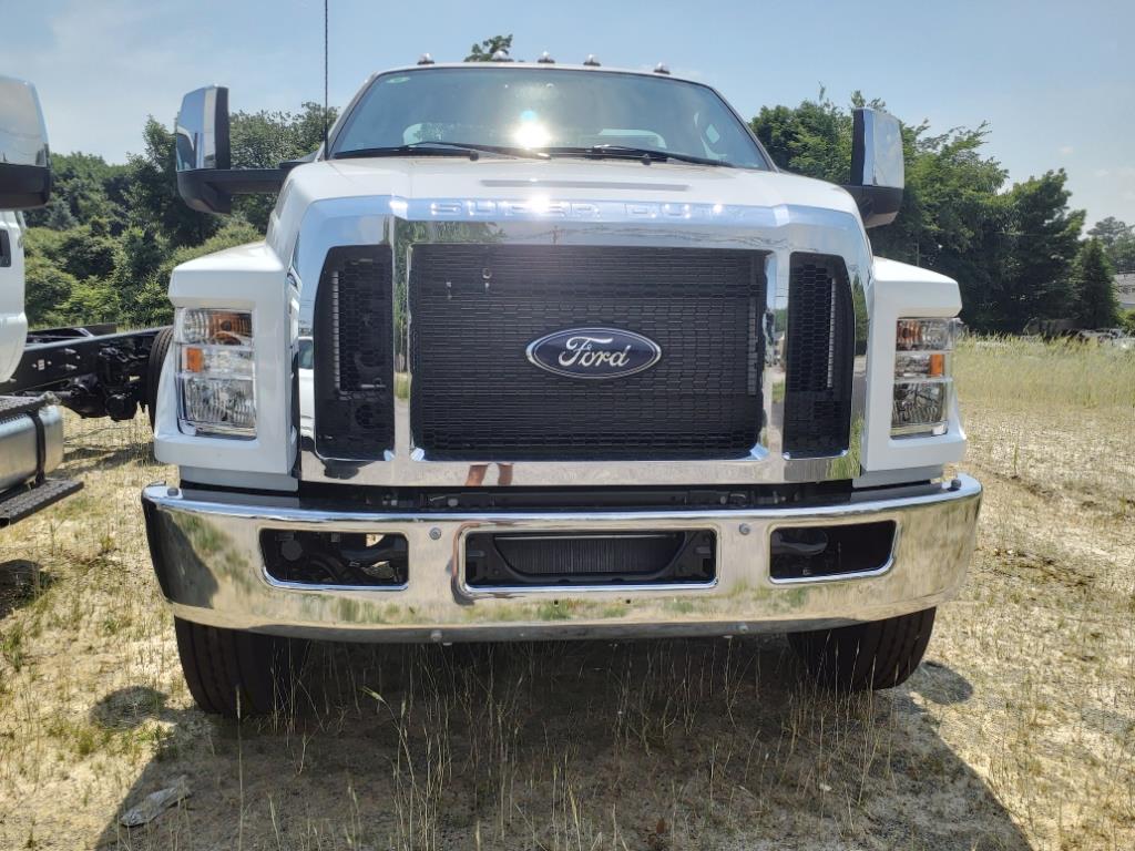 new 2025 Ford F750 Super Duty car