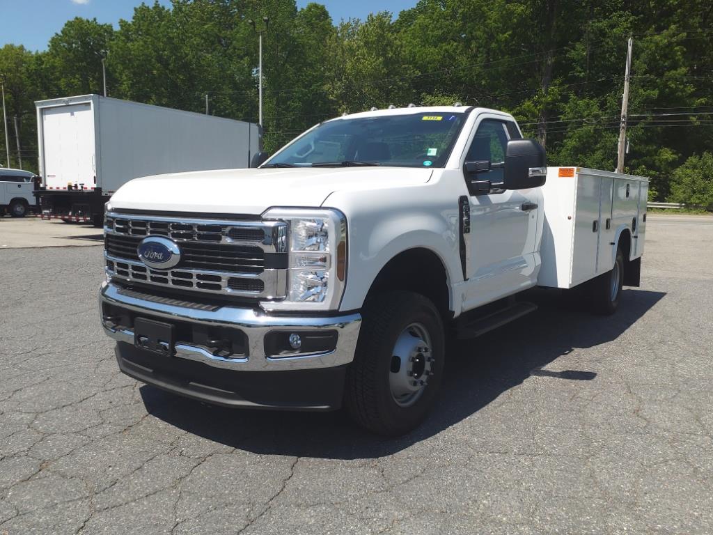 new 2024 Ford F-350 Super Duty car