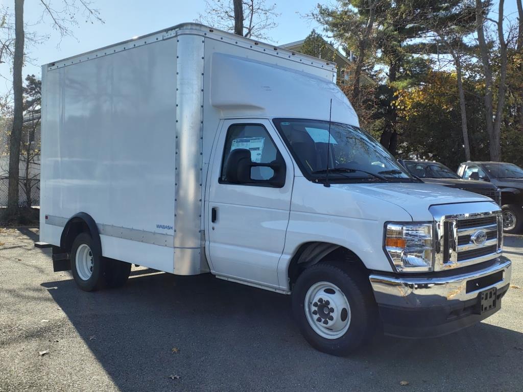 new 2025 Ford E350 SD car