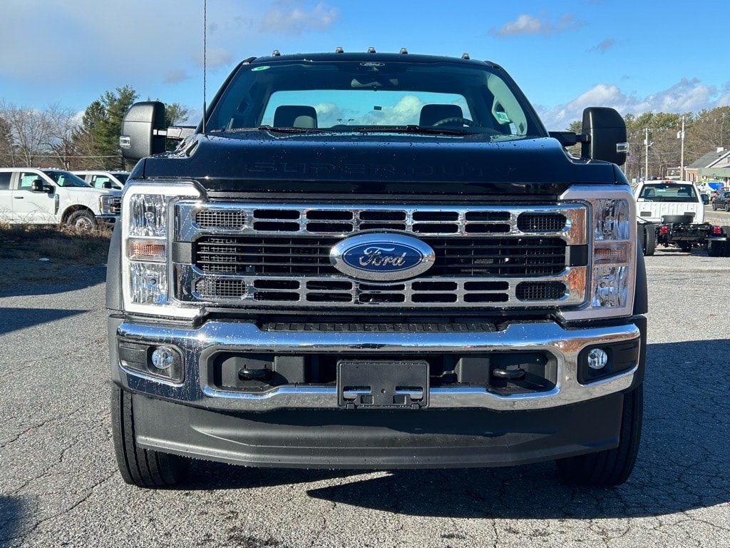 new 2024 Ford F600 Super Duty car