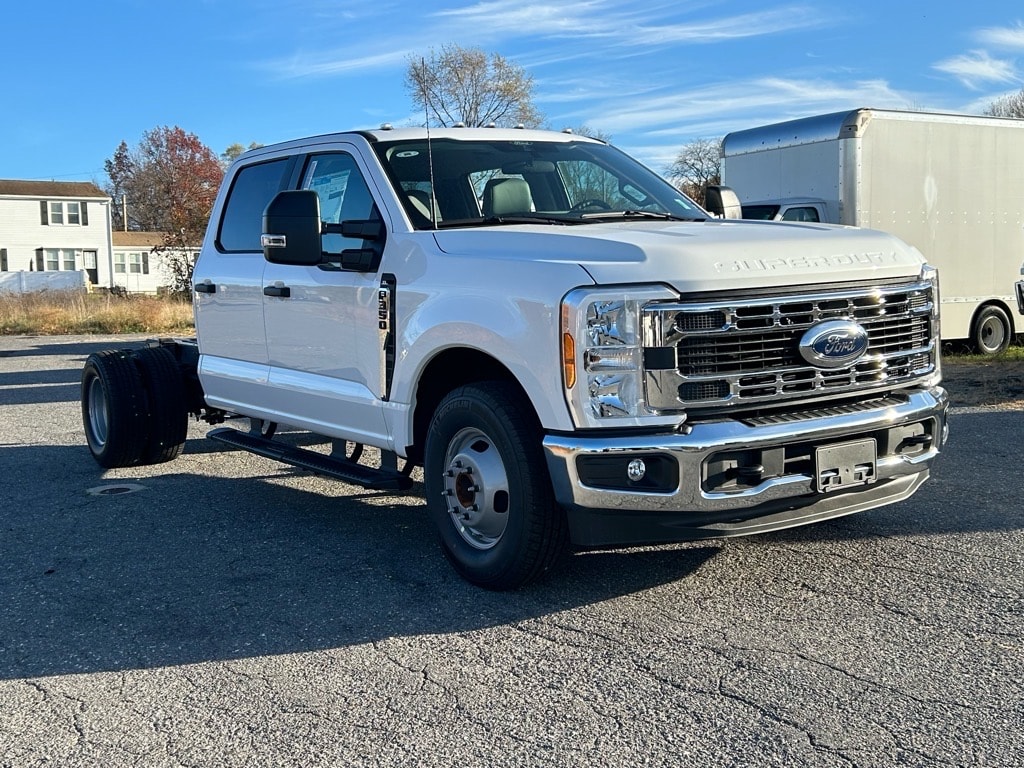 new 2024 Ford F-350 Super Duty car