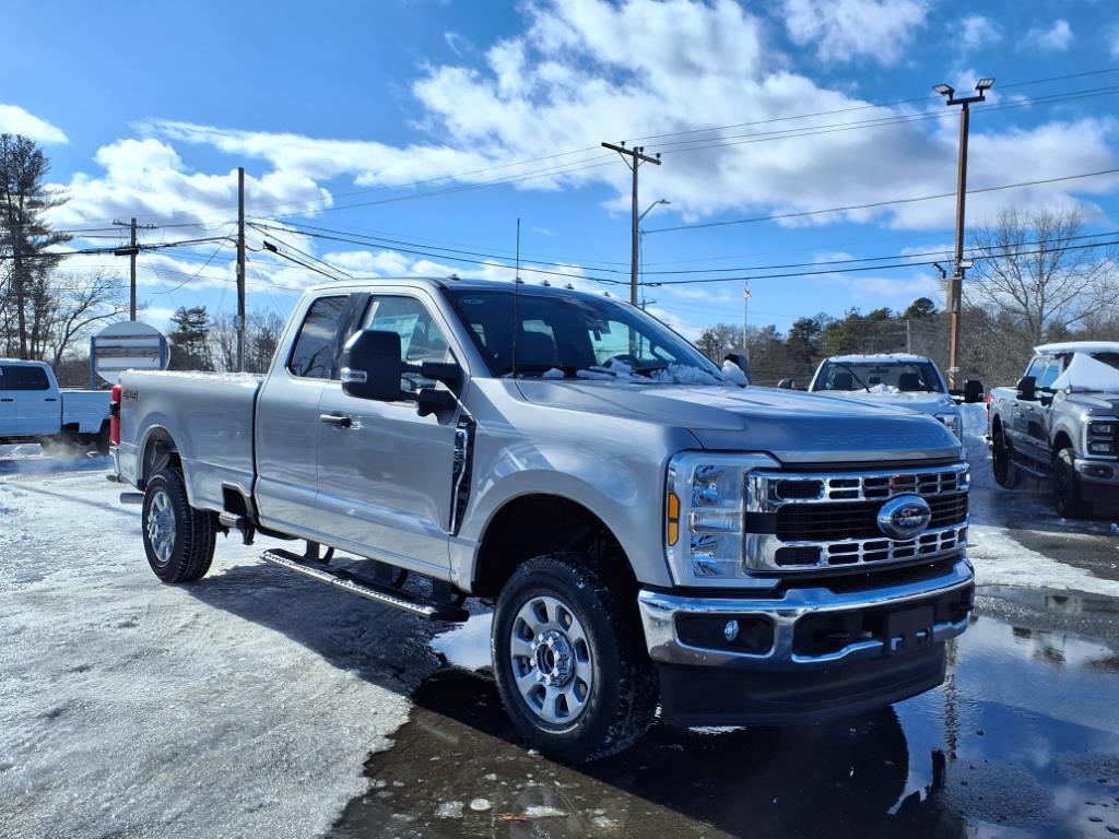 new 2024 Ford F-350 Super Duty car