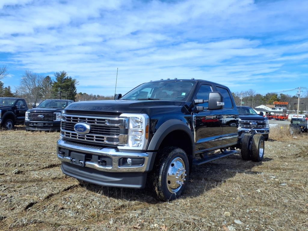 new 2024 Ford F-550 Super Duty car