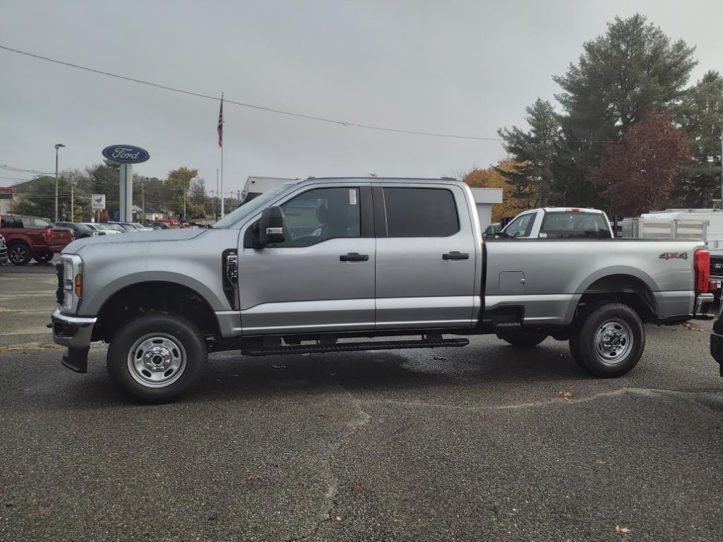 new 2024 Ford F-350 Super Duty car