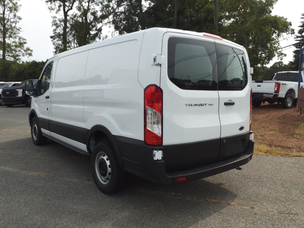 new 2024 Ford Transit T-150 car