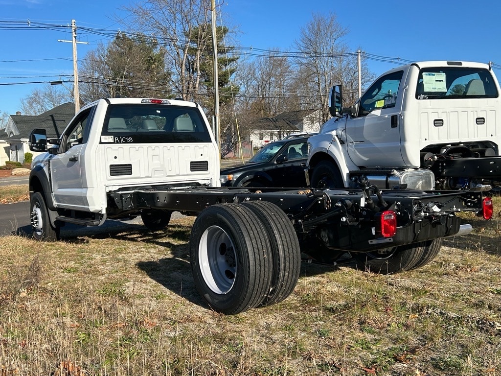 new 2024 Ford F600 Super Duty car