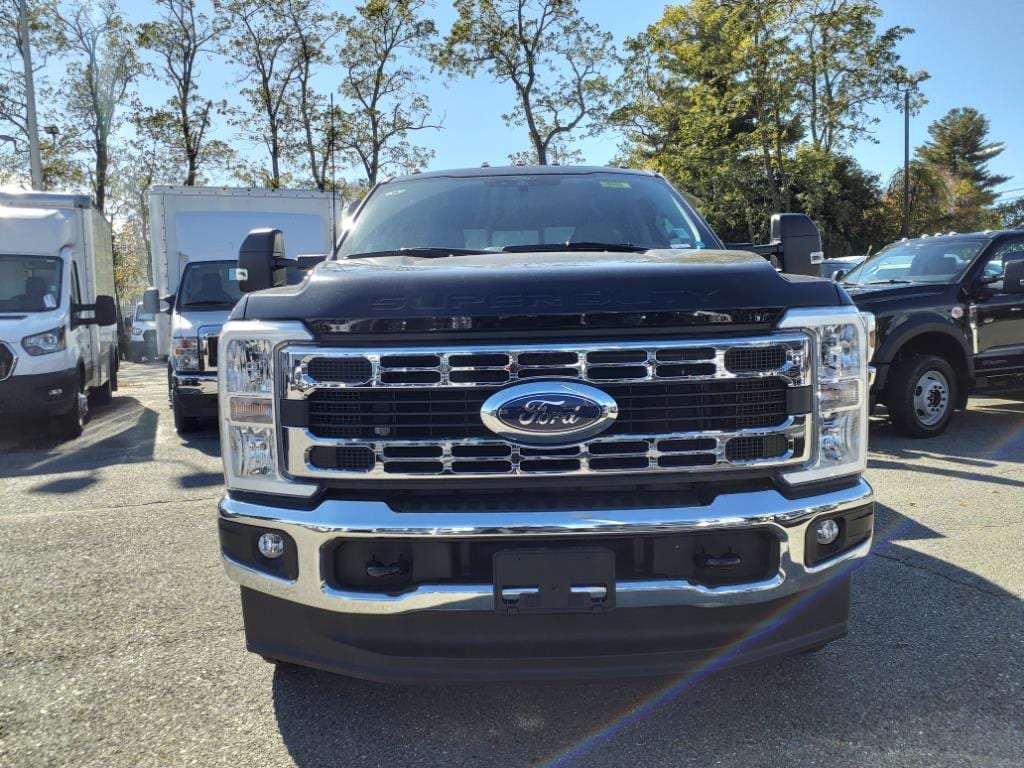 new 2024 Ford F-350 Super Duty car