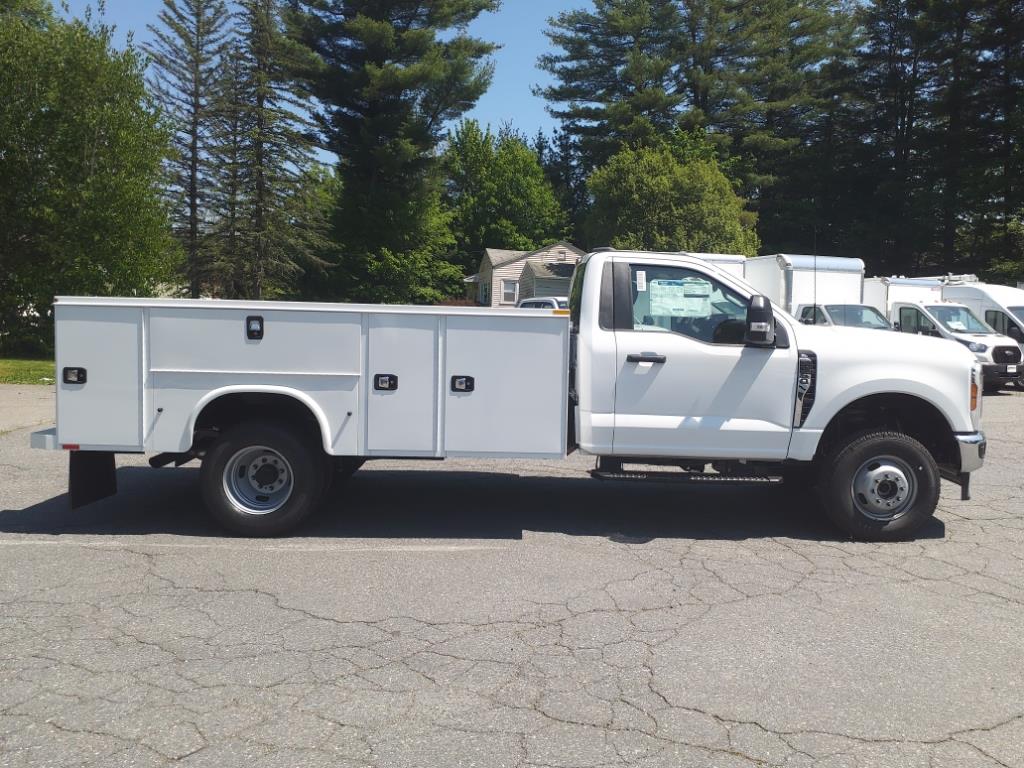 new 2024 Ford F-350 Super Duty car