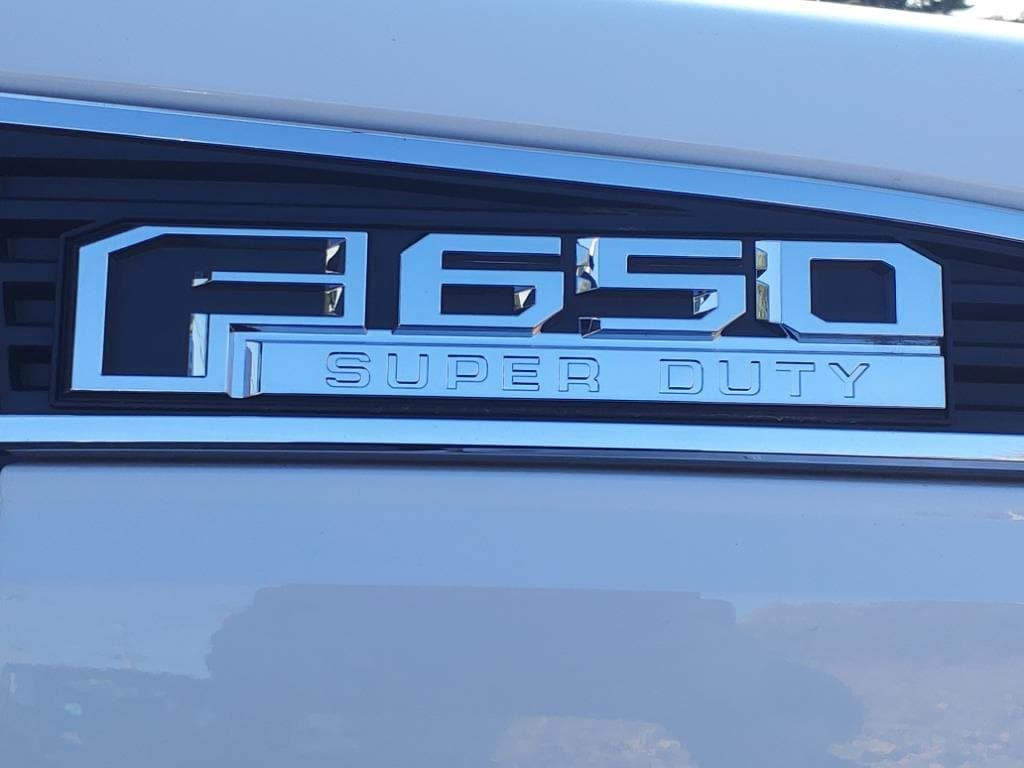 new 2025 Ford F650 Super Duty car