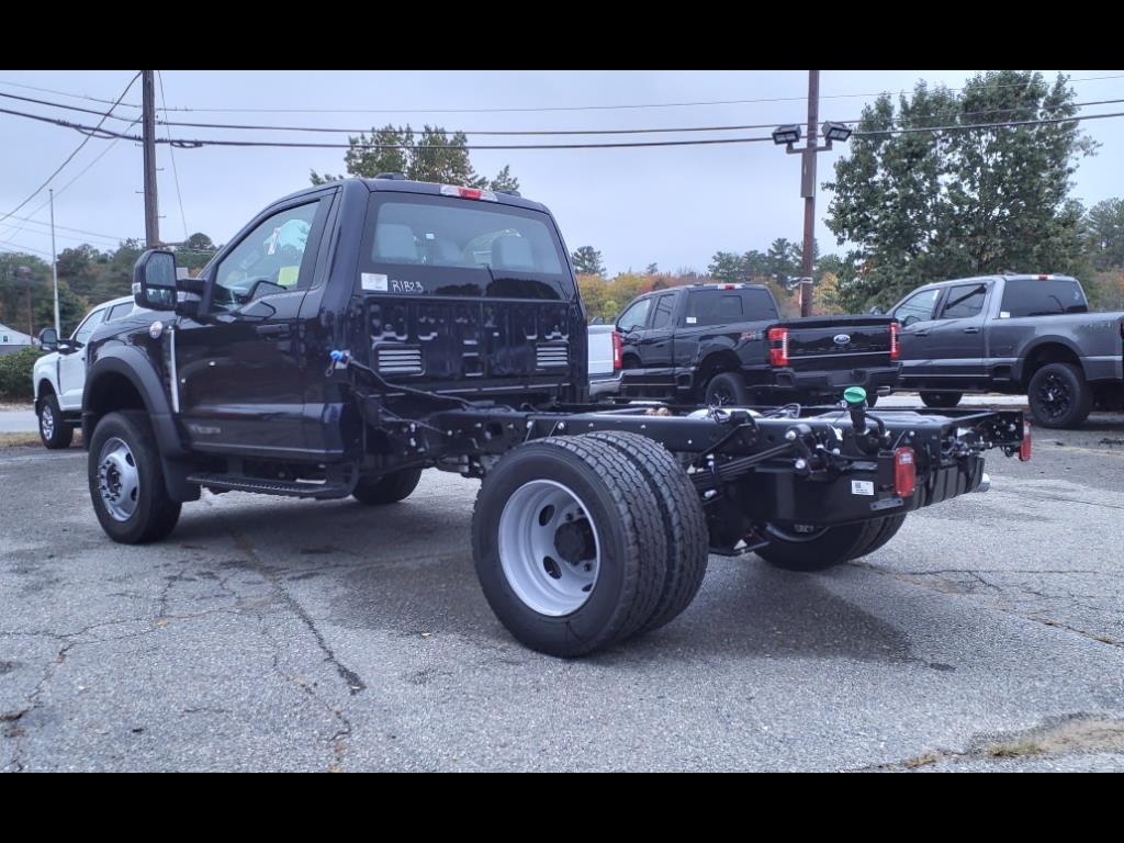 new 2024 Ford F600 Super Duty car