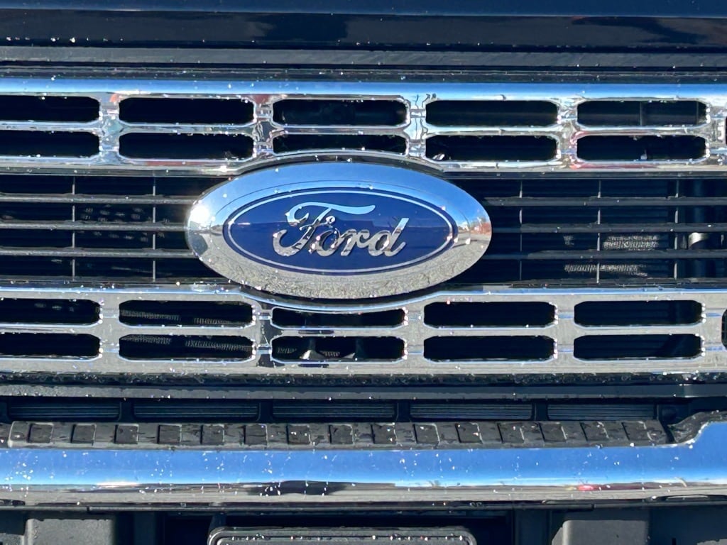 new 2024 Ford F600 Super Duty car