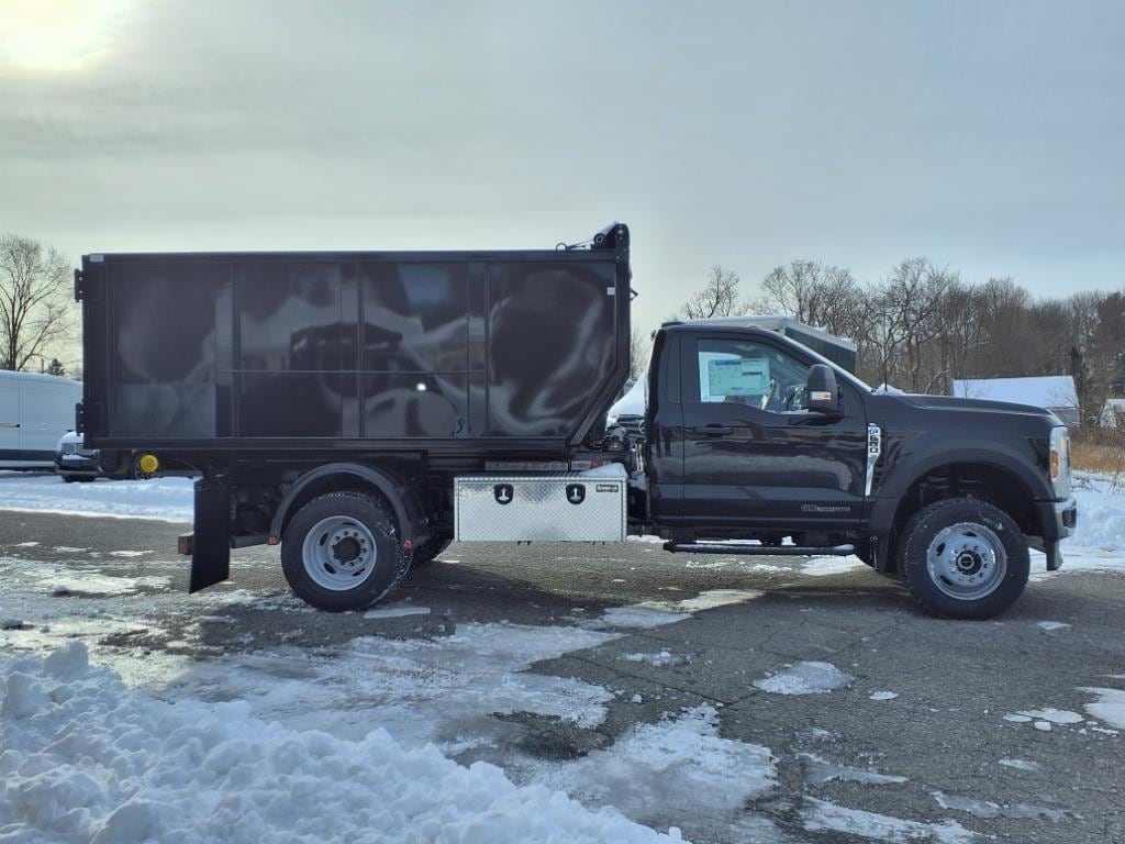 new 2024 Ford F600 Super Duty car