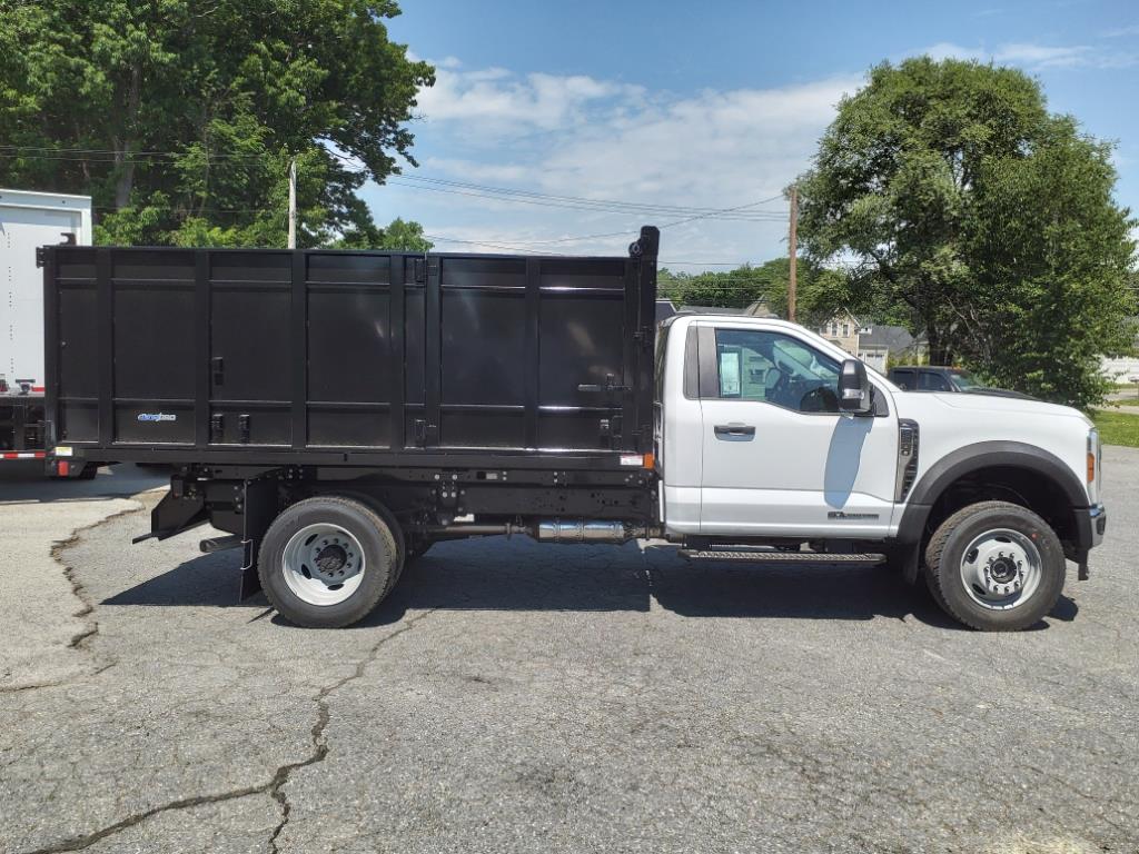 new 2024 Ford F600 Super Duty car