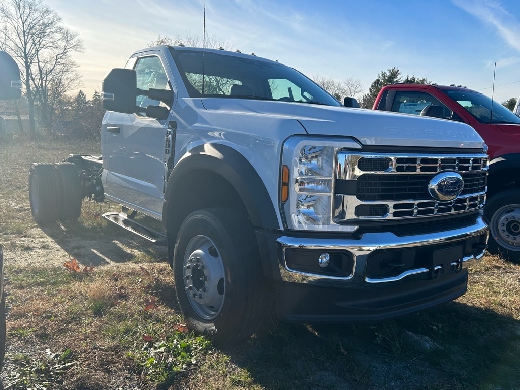 new 2024 Ford F600 Super Duty car