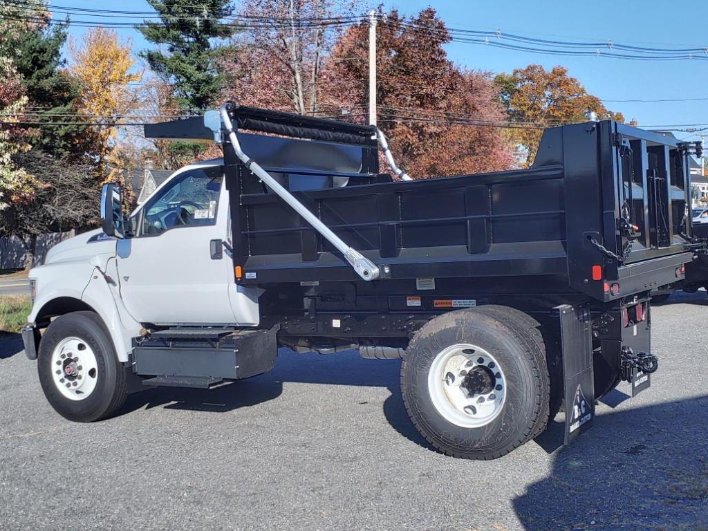 new 2025 Ford F650 Super Duty car