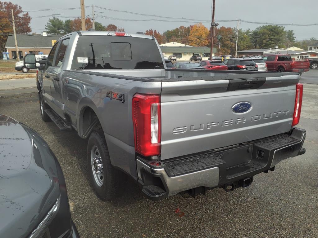 new 2024 Ford F-350 Super Duty car