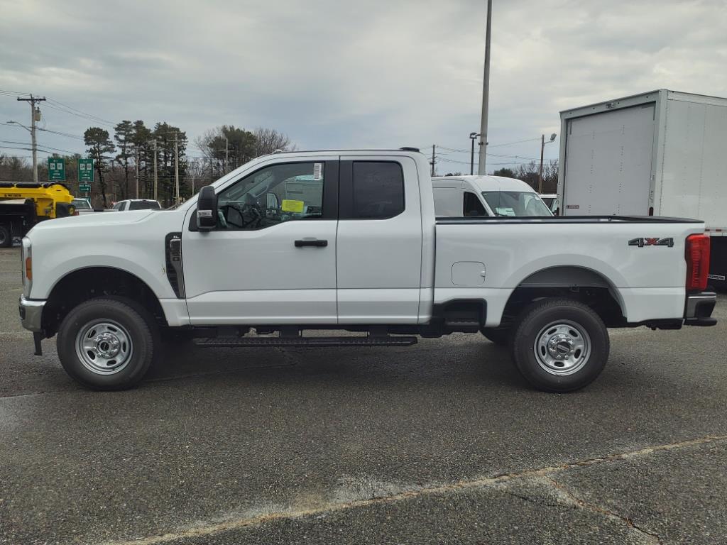 new 2024 Ford F-350 Super Duty car