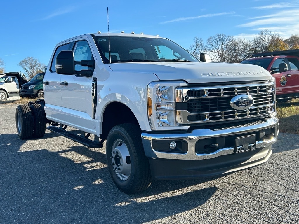 new 2024 Ford F-350 Super Duty car