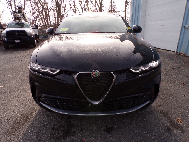 new 2024 Alfa Romeo Tonale car, priced at $50,290