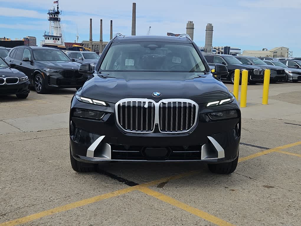 new 2025 BMW X7 car, priced at $88,025