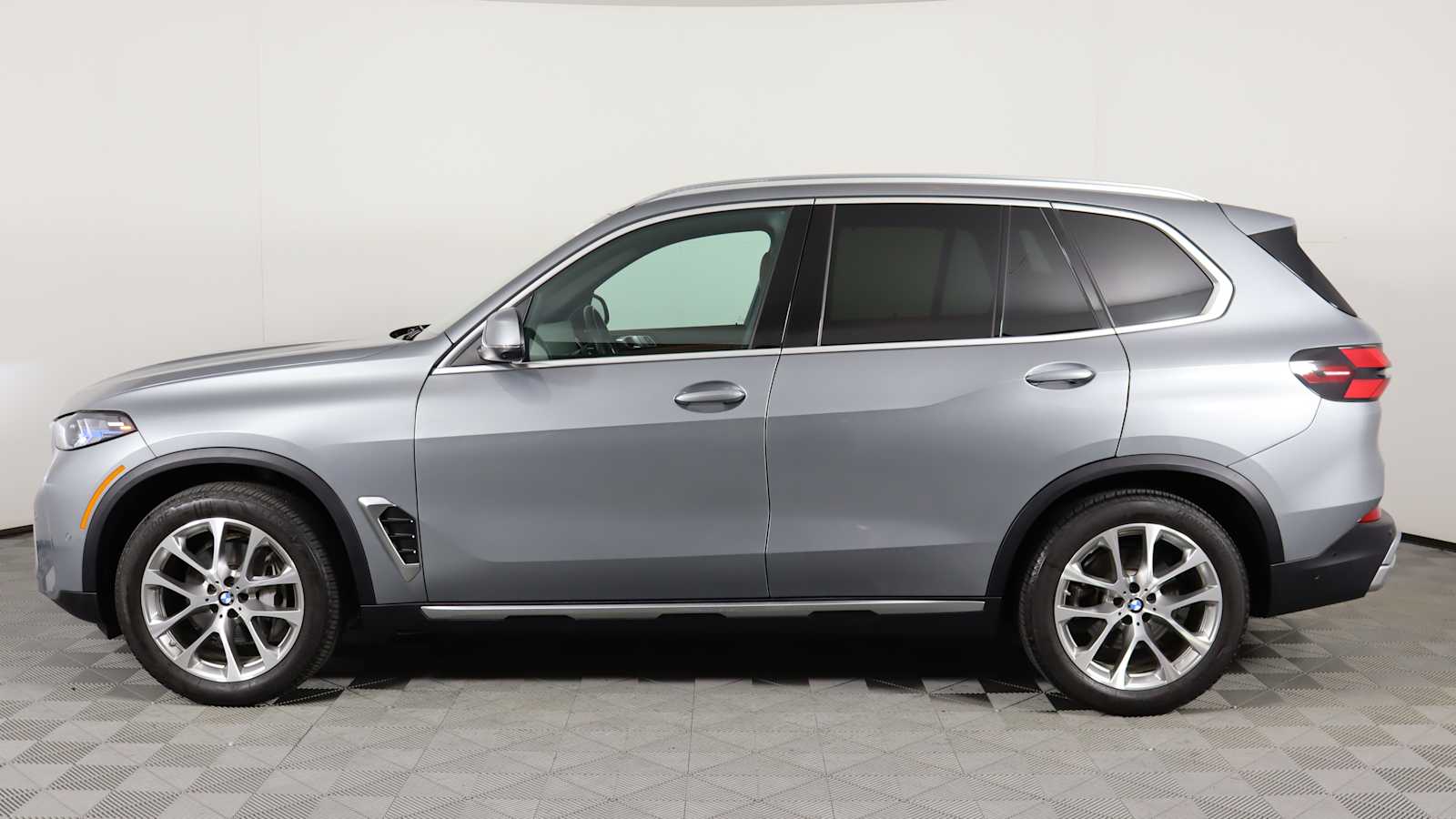 used 2024 BMW X5 car, priced at $65,798