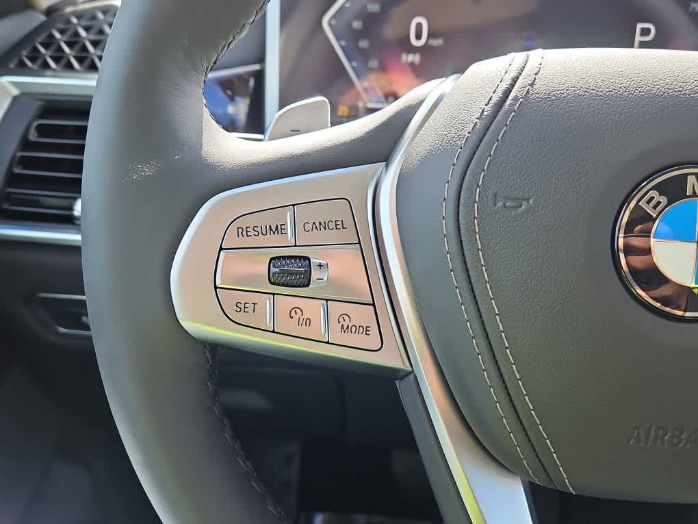 new 2025 BMW X7 car, priced at $86,425