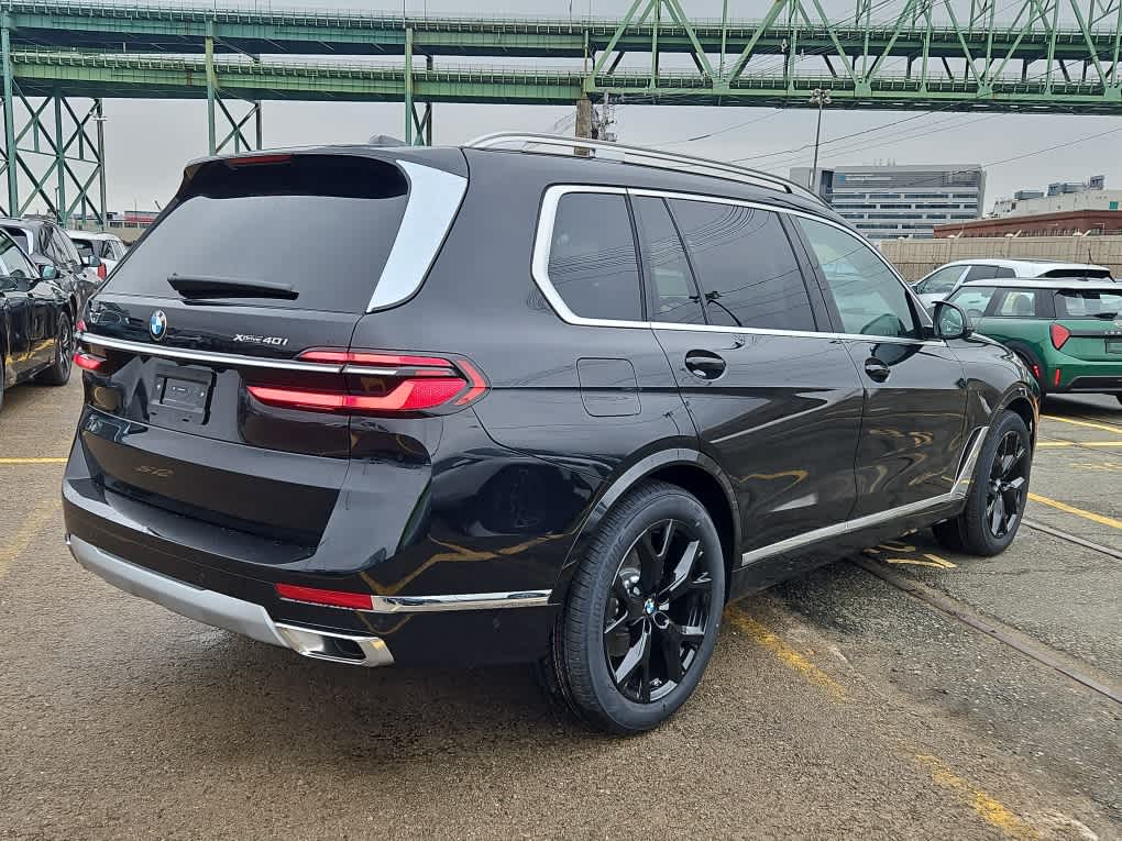 new 2025 BMW X7 car, priced at $92,375