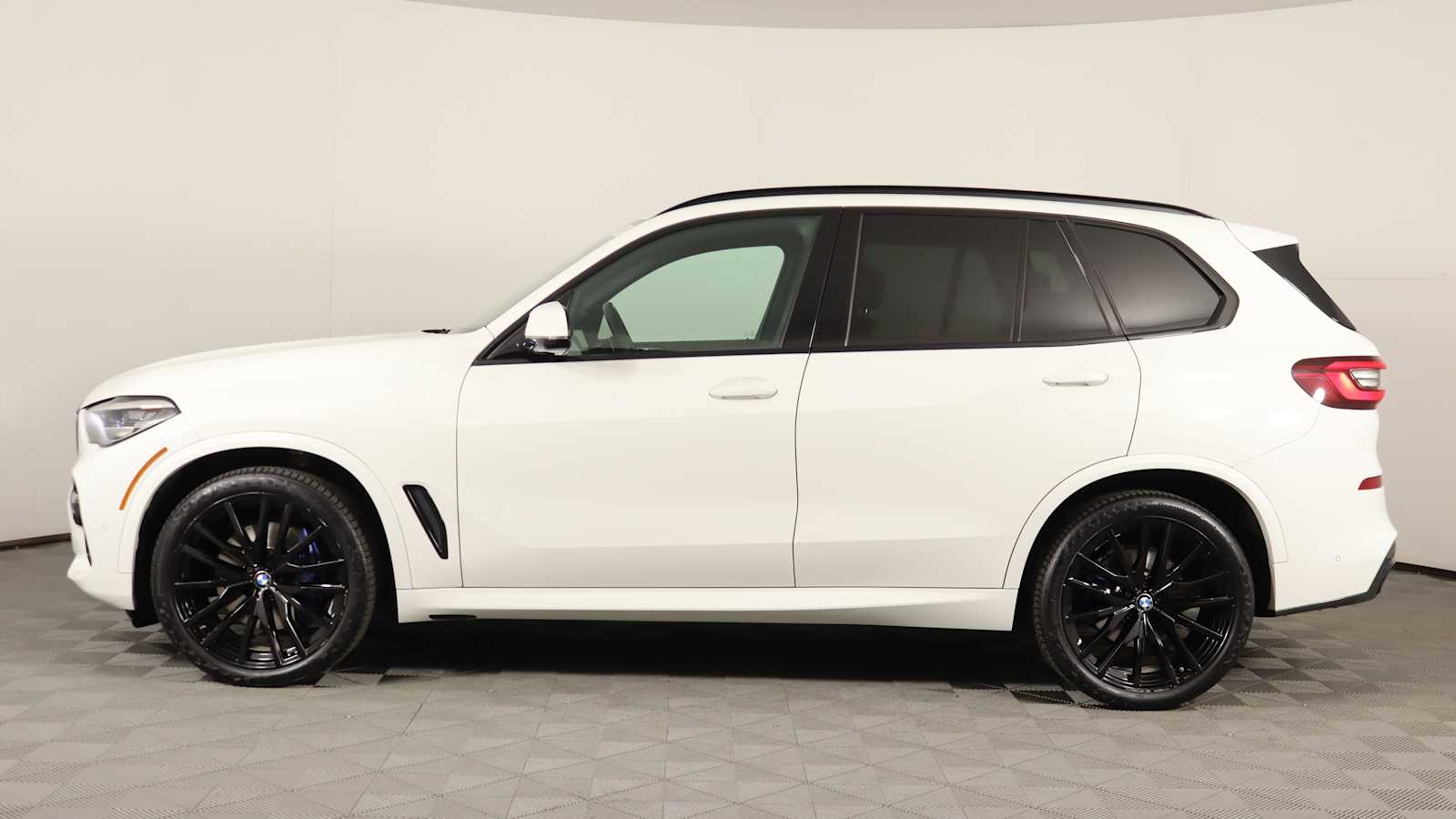 used 2022 BMW X5 car, priced at $52,898